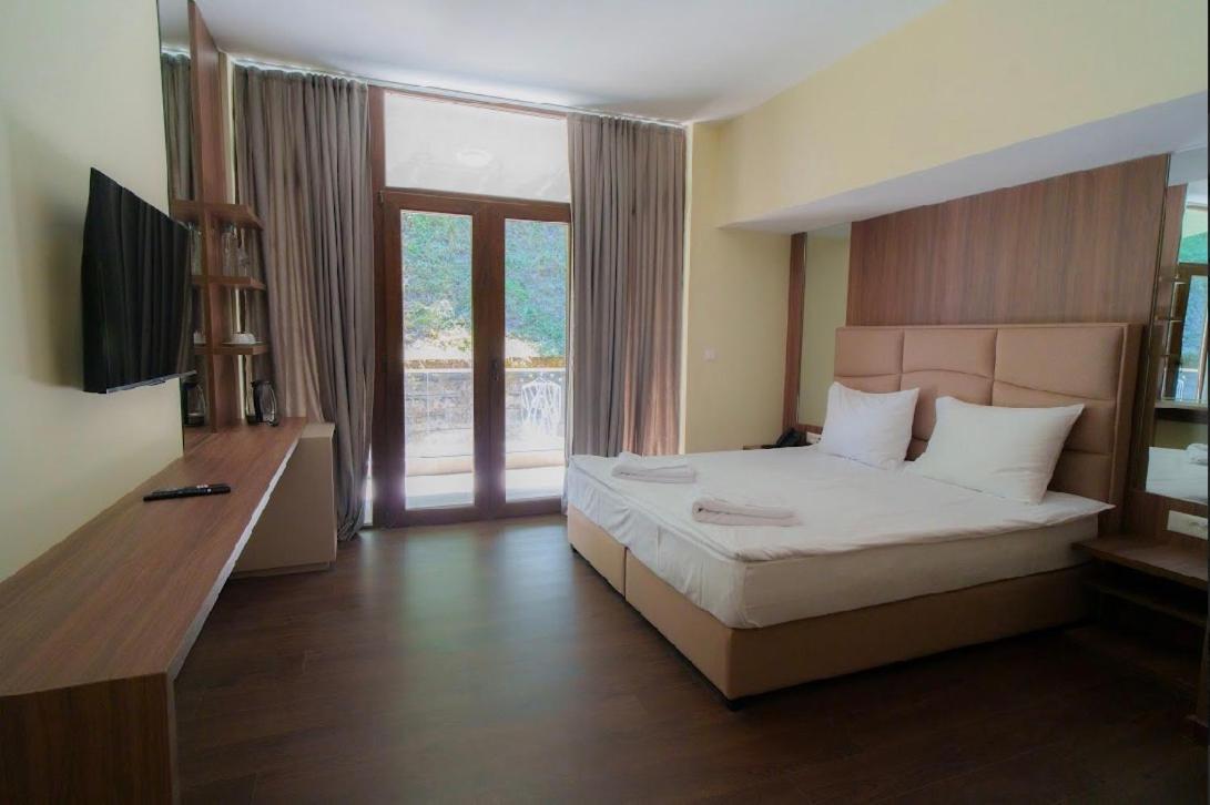 Panorama Hotel & Spa ครูเชโว ภายนอก รูปภาพ